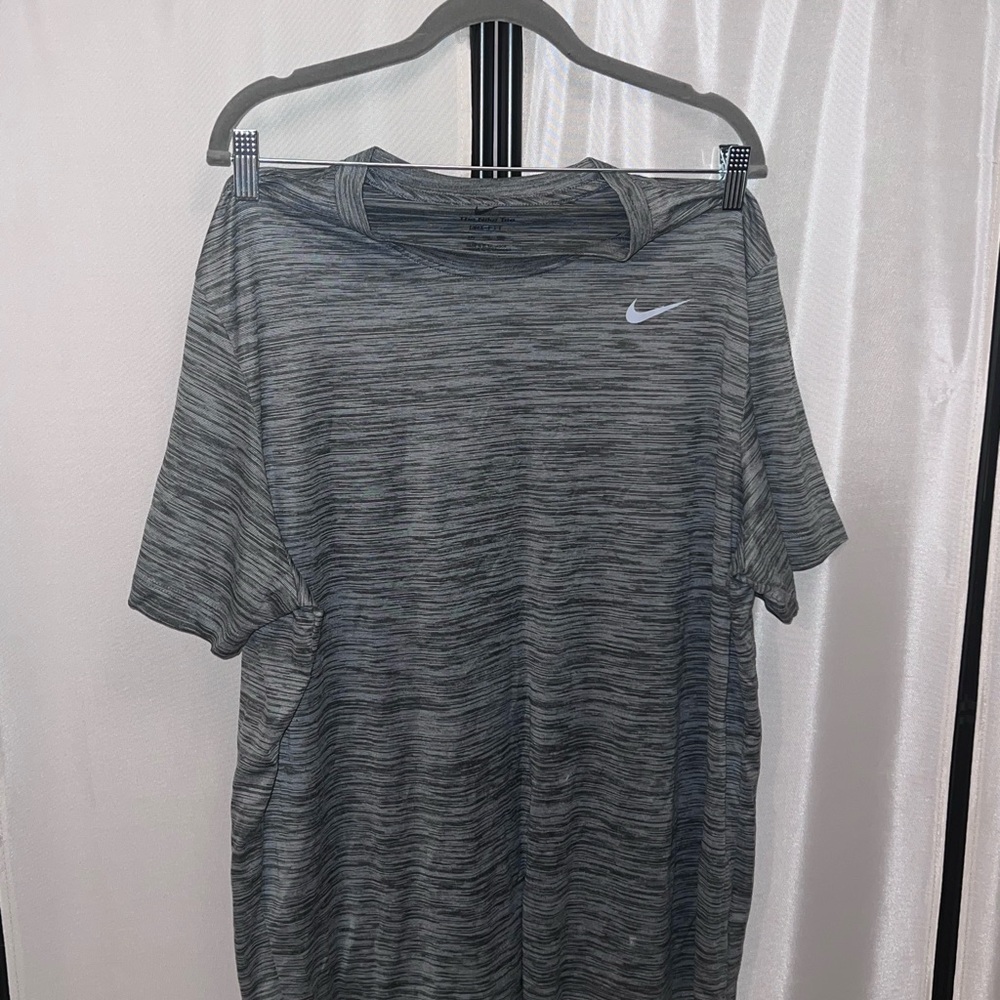 Nike Gray Short Sleeve Tees for Athletic Style Dry Fit XL